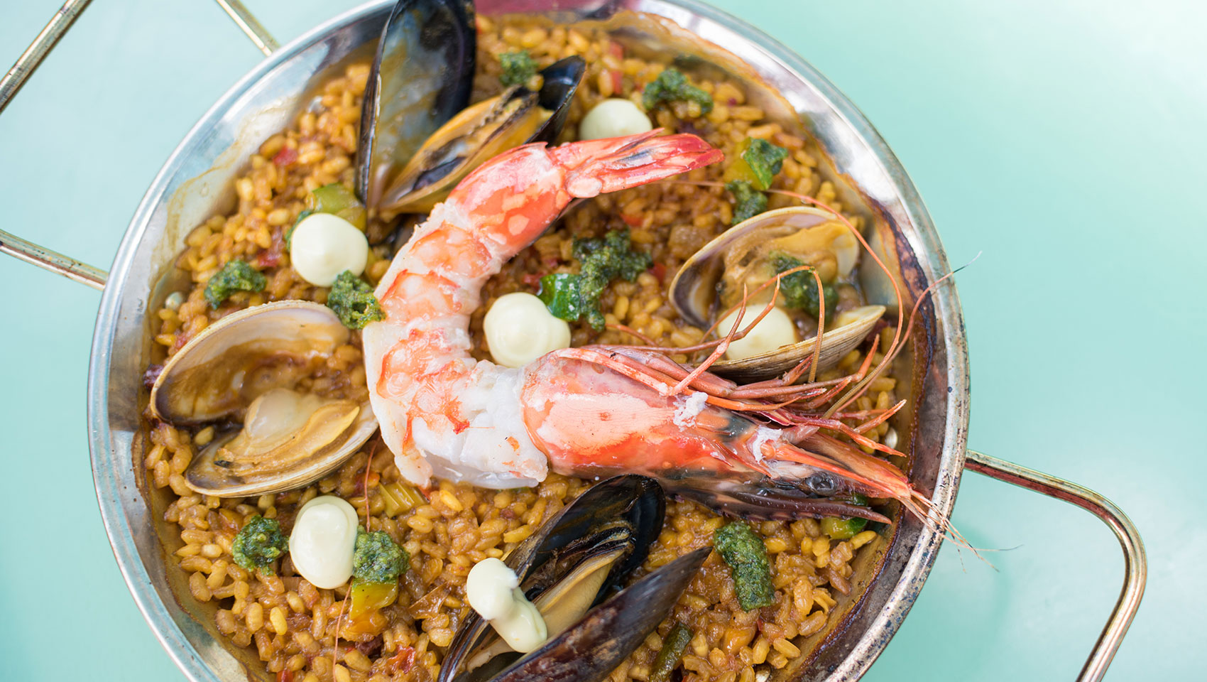 paella-with-chicken-chorizo-mussels-prawns-squid-pimento-pepper-photo-credit-adorned-photography