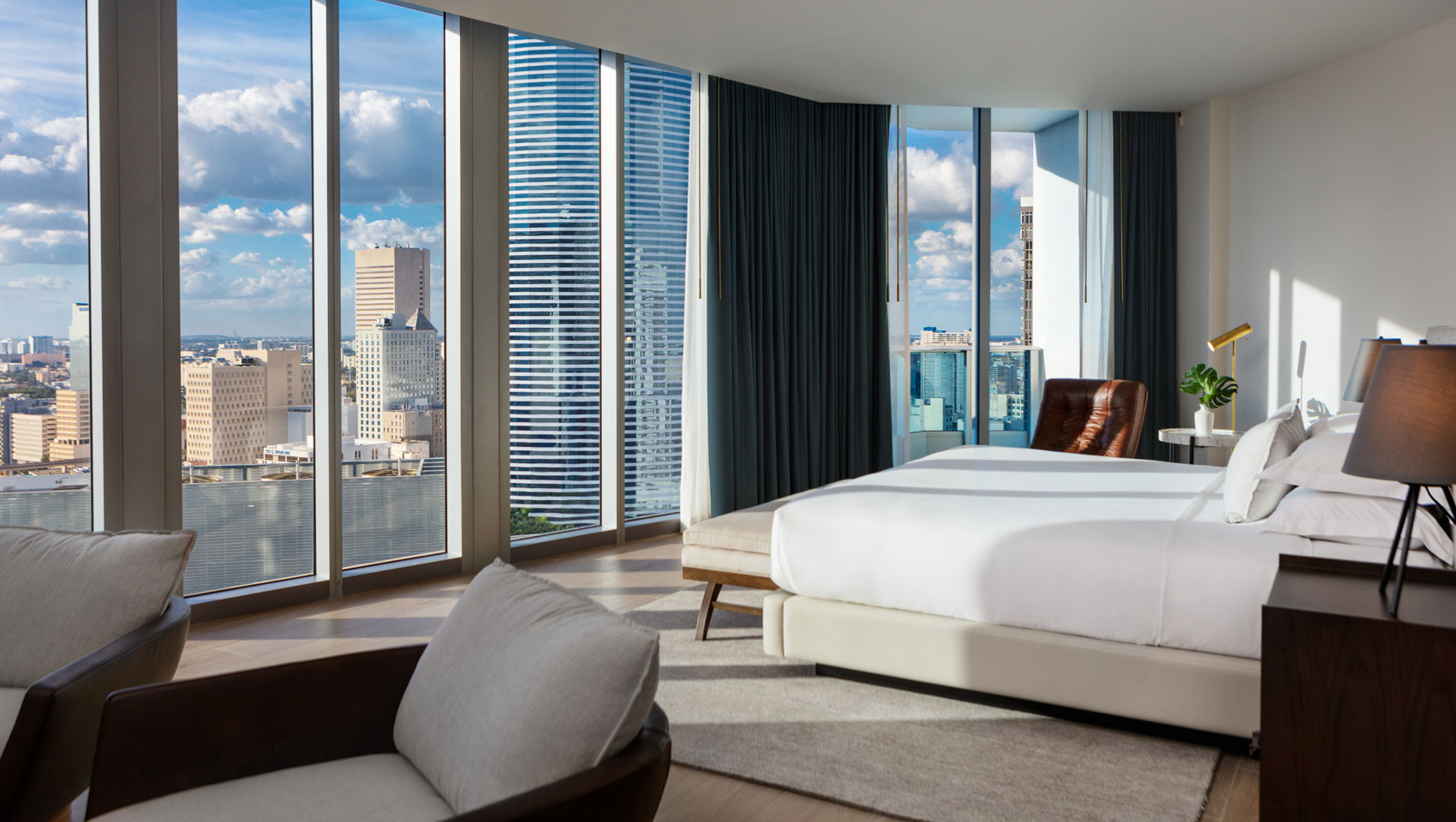 Kimpton Epic Hotel Miami Presidential Suite Bed